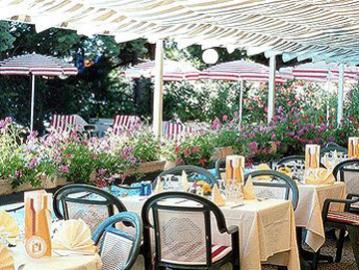 Mercure Nimes Ouest Hotel Exterior photo
