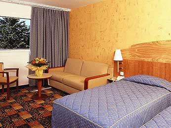 Mercure Nimes Ouest Hotel Exterior photo